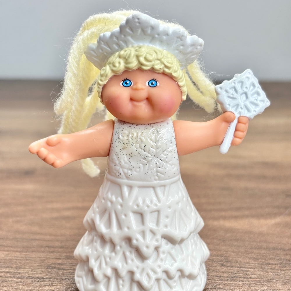 Vintage CABBAGE PATCH KIDS McDonalds MICHELLE ELYSE Snow Fairy Toy Doll 1994